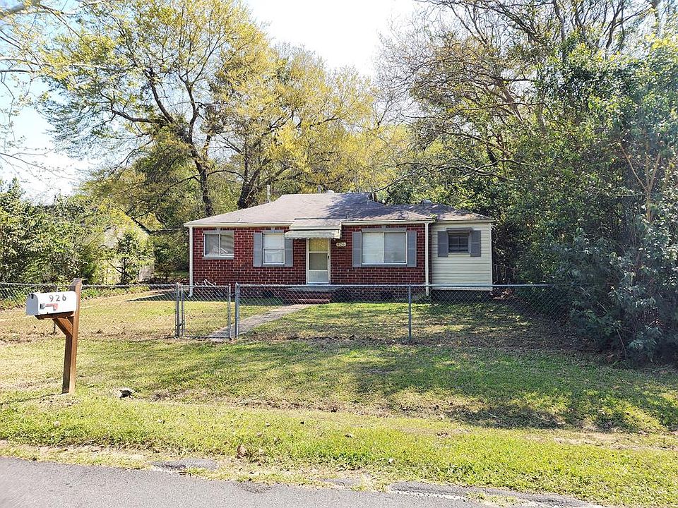 1st image of 926 Brooks Rd