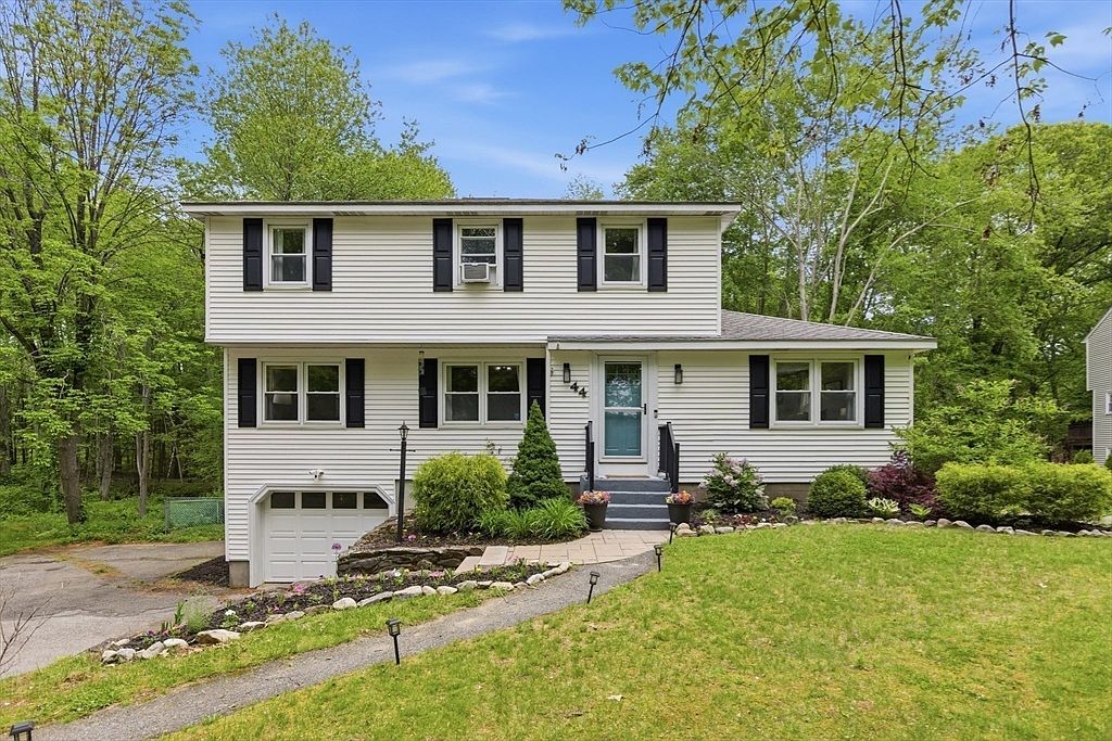 44 Lincoln St, Northborough, MA 01532 | Zillow