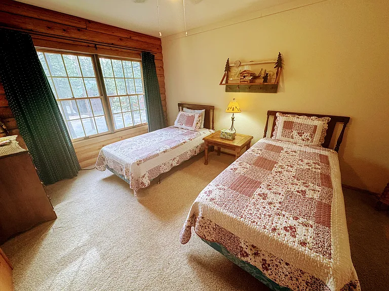 13272 Roundhill Dr — Photo 11
