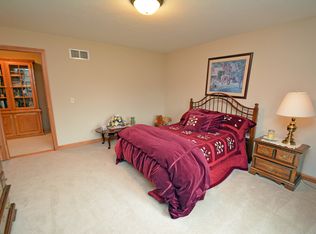 7088 Mossy Oaks Ave NW, Massillon, OH 44646