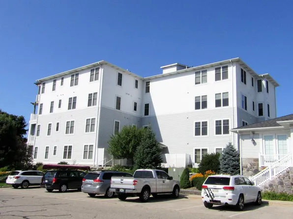 208 S Robert St Unit 12, Ludington, MI 49431