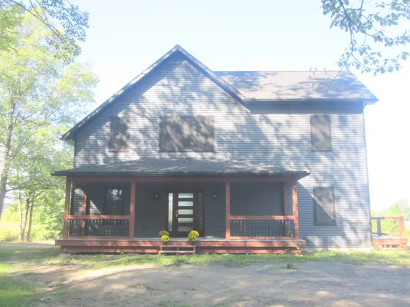 39 Mary Manor Dr, Waddington, NY 13694