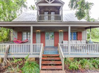 907 E 2nd St #1, Pass Christian, MS 39571