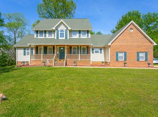 2803 Deerfield Rd, Ooltewah, TN 37363