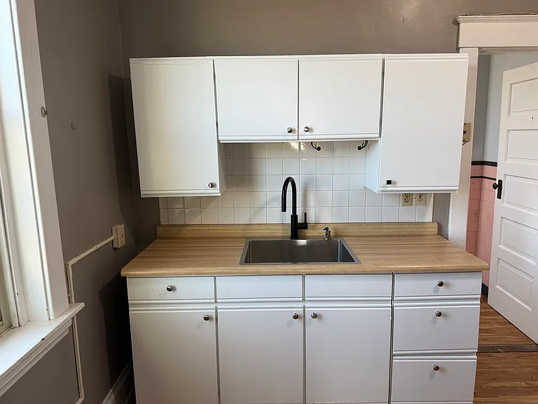 3325 Harrison Ave #2 — Photo 5