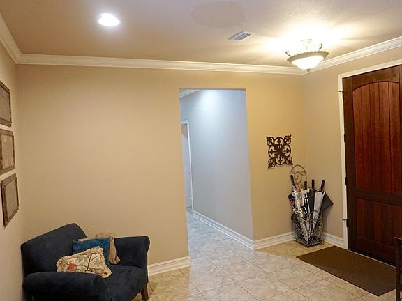 5th image of 3433 Parkwood Dr