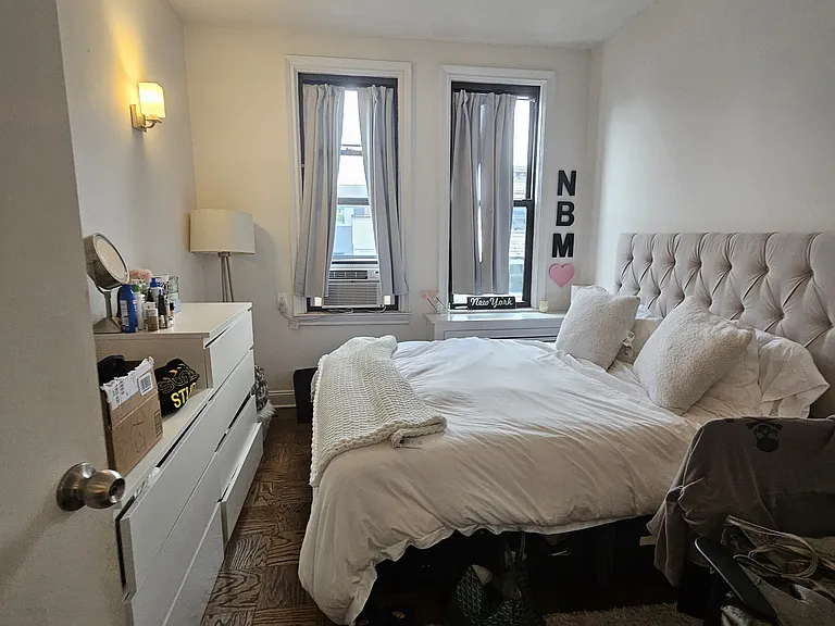 235 W 22nd St #5J — Photo 2