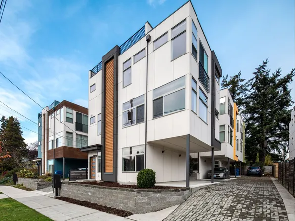 2210 NW 61st St, Seattle, WA 98107