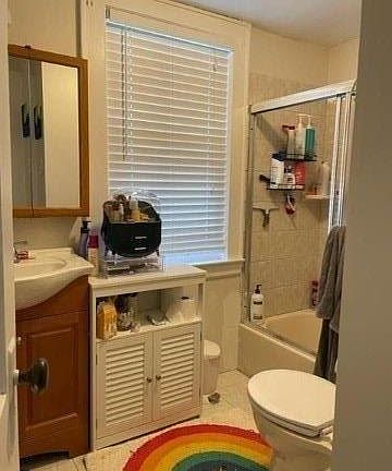 2nd image of 177 Main St APT C4