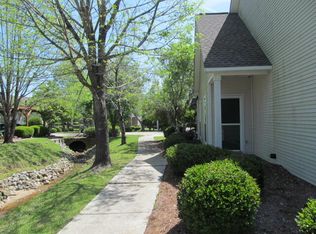 111 Summit Rdg, Hattiesburg, MS 39402