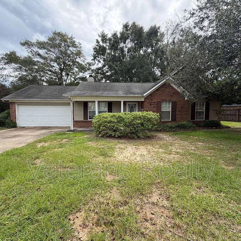 3 bed, 2.0 bath, 1460 sqft, $1,650 — Photo 1