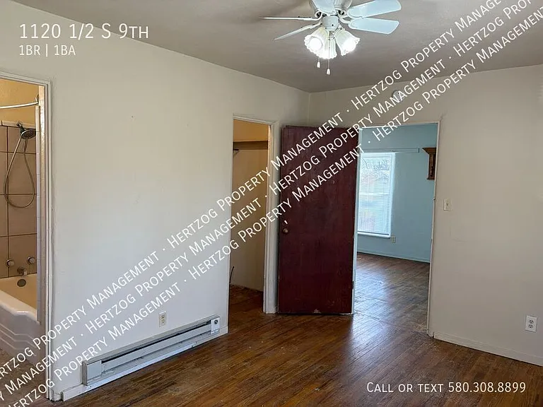 1120 1/2 S 9th St — Photo 13