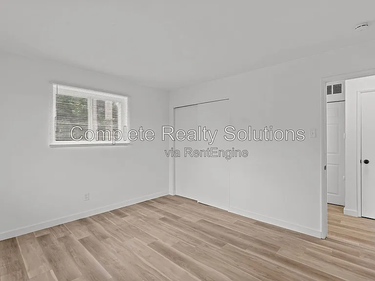 2543 Mary Ave #G — Photo 13