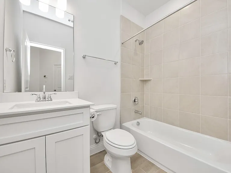 4030 Colony Ln — Photo 8