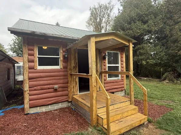 5033 Rescue Rd, Gagetown, MI 48735