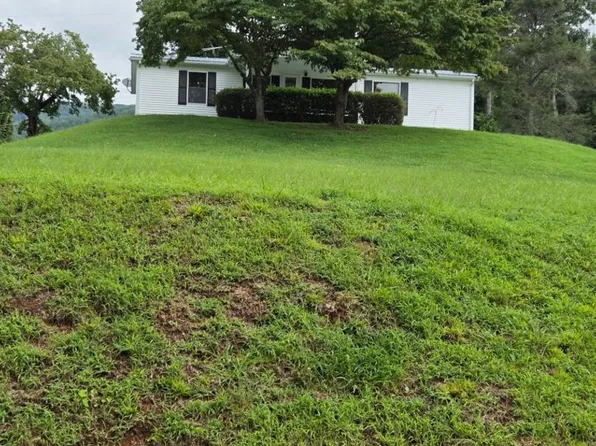 83 Sandlin Rd, Bryson City, NC 28713