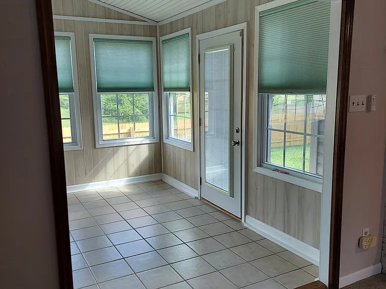 1335 Windamere Rd — Photo 8