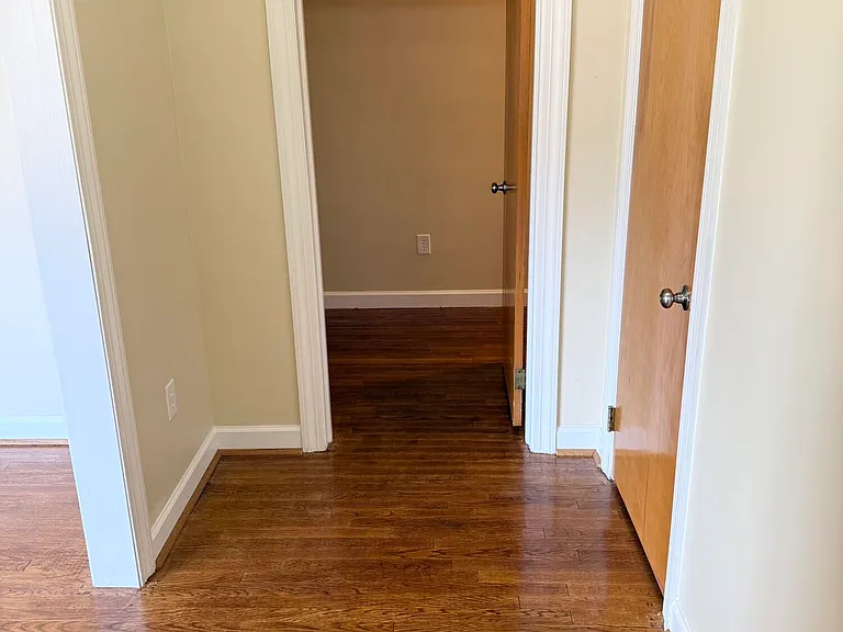 4254 Washington St — Photo 9