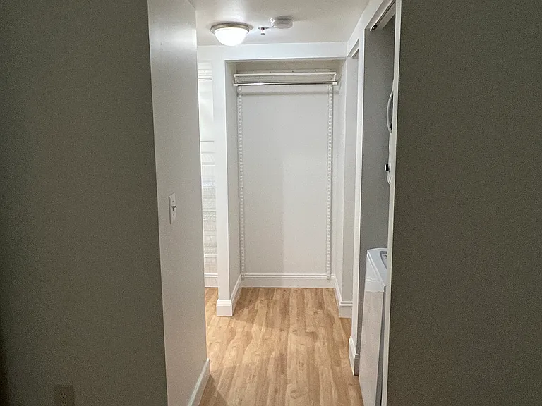 7500 Woodmont Ave #314 — Photo 12