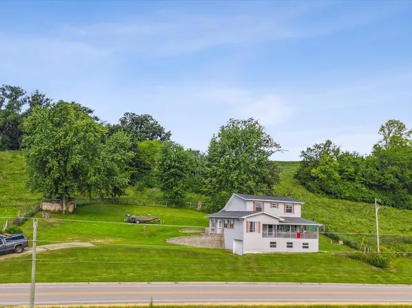 7023 Highway 81, Cassville, WI 53806