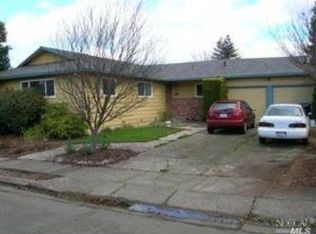 2212 Sartori Dr, Santa Rosa, CA 95405