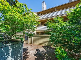 2522 S 317th St APT 305, Federal Way, WA