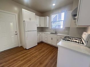 573 Wesley Ave APT 4, Oakland, CA