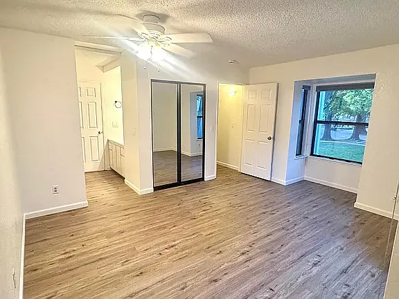 650 Del Verde Cir #6 — Photo 16