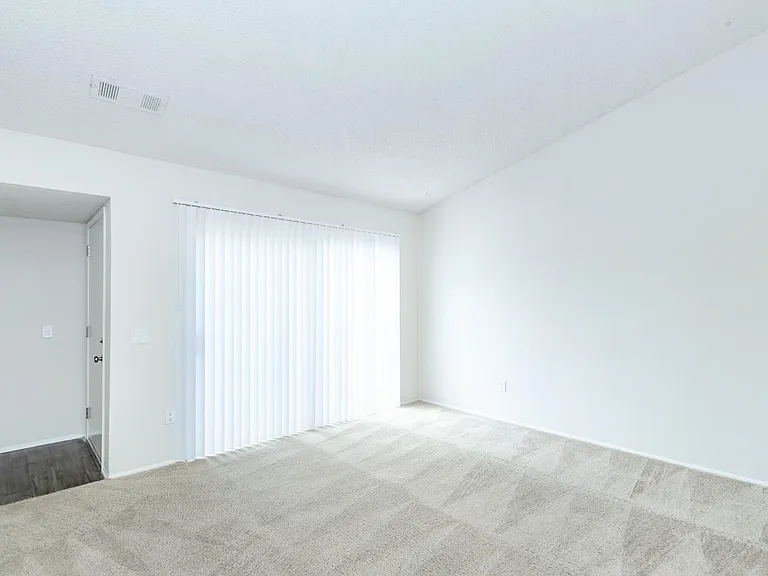 3 Bed 2 Bath Upstairs Living Room