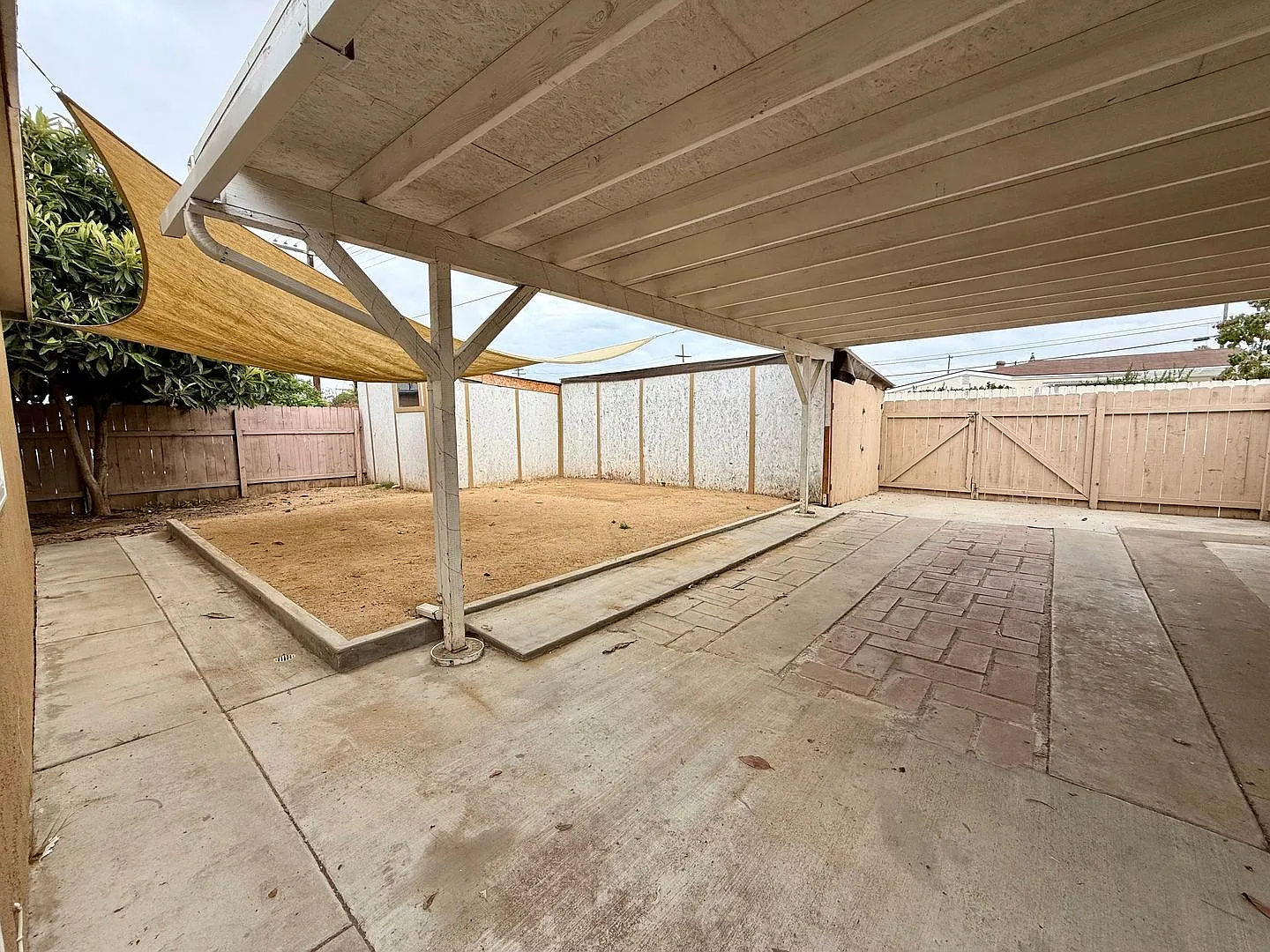 Charming 2-Bedroom Corner Lot Duplex Home in Clairemont with Private Yard! — Photo 4