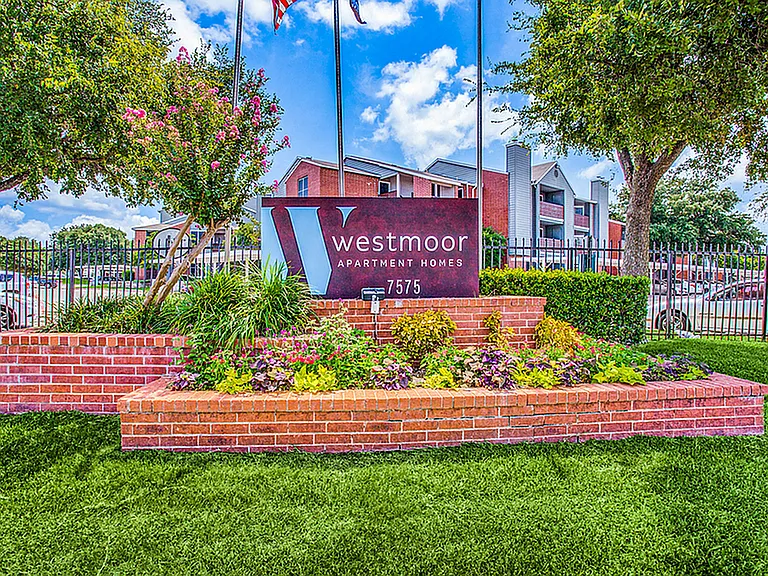 Westmoor Apartment Homes — Photo 79