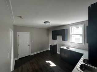 9647 S Ave N #1R, Chicago, IL 60617