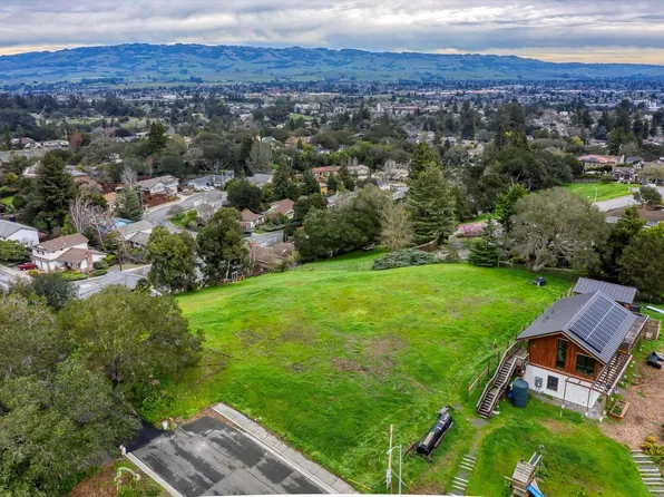 1090 Bantam Way, Petaluma, CA 94952