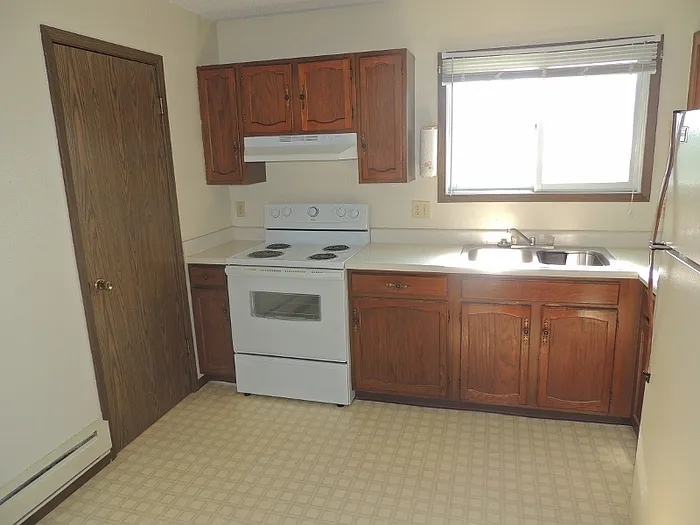 210 S Chestnut St #1 — Photo 2