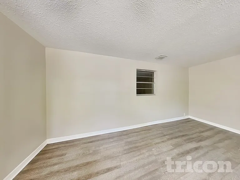 14314 Ravenwood Ln — Photo 19