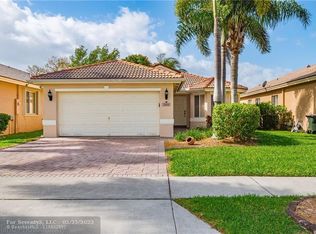 3800 Woodfield Dr, Coconut Creek, FL 33073