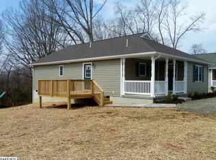 916 Frye St, Waynesboro, VA 22980