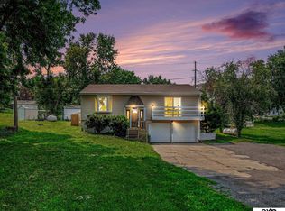 11193 S Lakeshore Dr, Blair, NE 68008