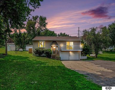 11193 S Lakeshore Dr, Blair, NE, 68008