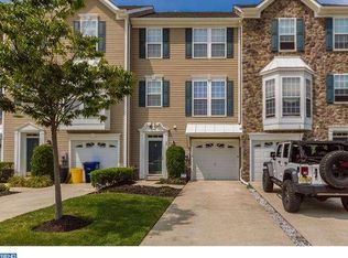 37 Falcon Ln, Delanco, NJ 08075