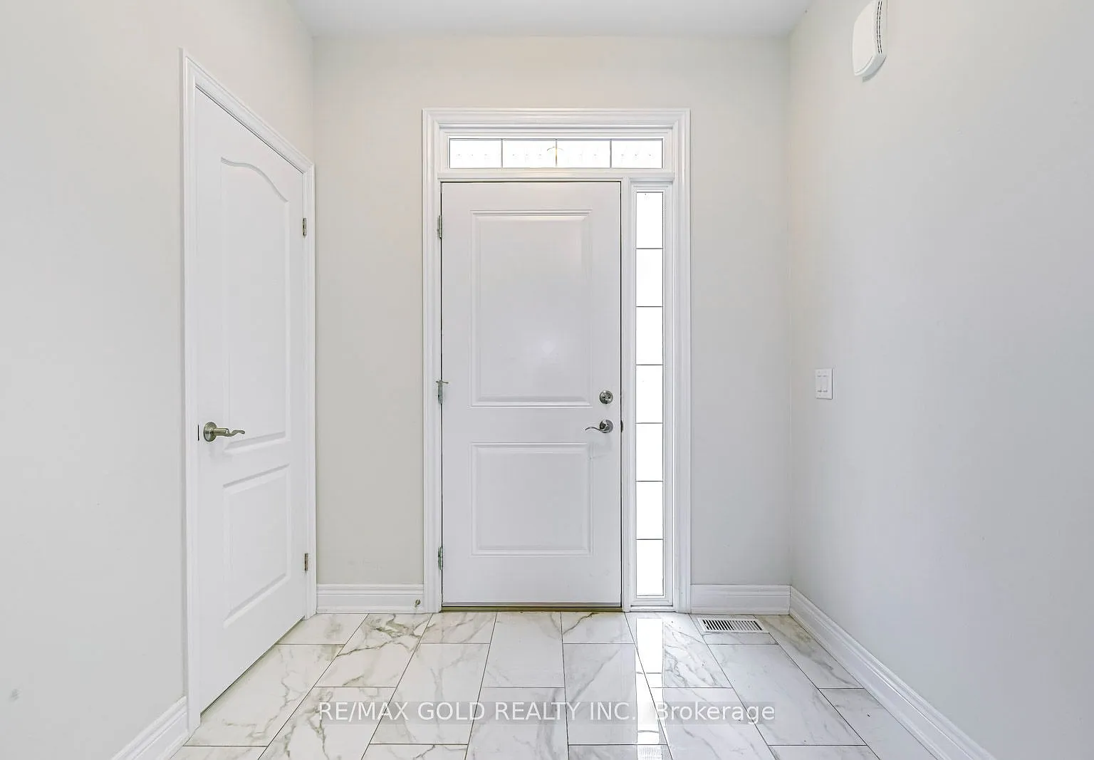 3 bed, $2,700 — Photo 4