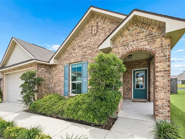 125 E Lake Ct, Slidell, LA 70461