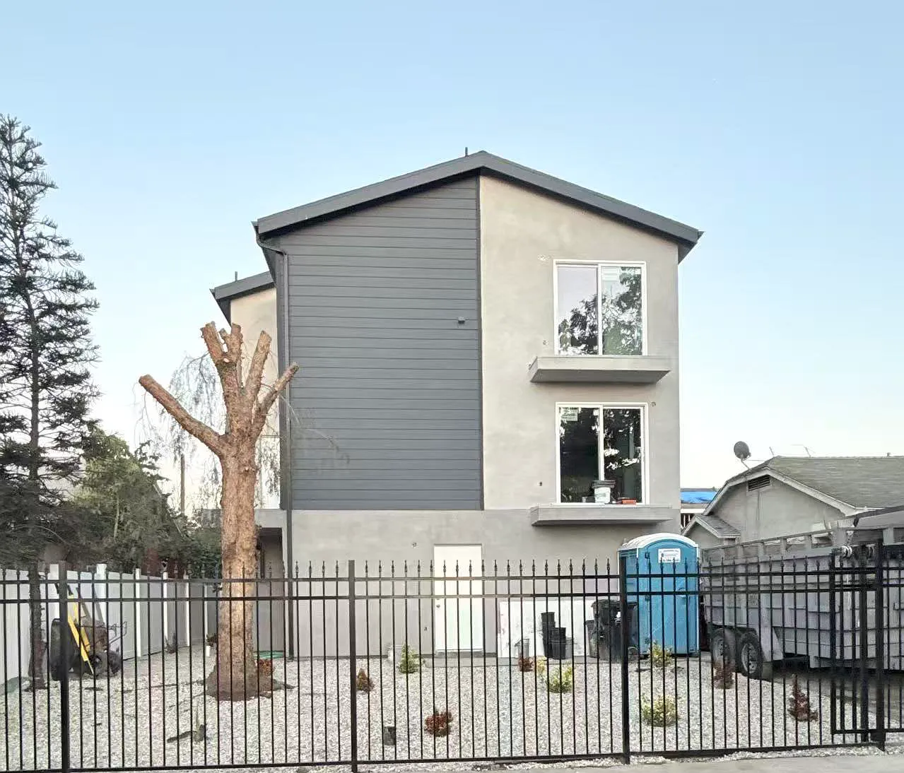 4 bed, 1200 sqft, $3,800 — Photo 1