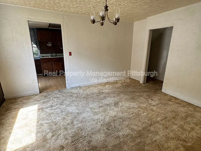2812 Edwards Way — Photo 1
