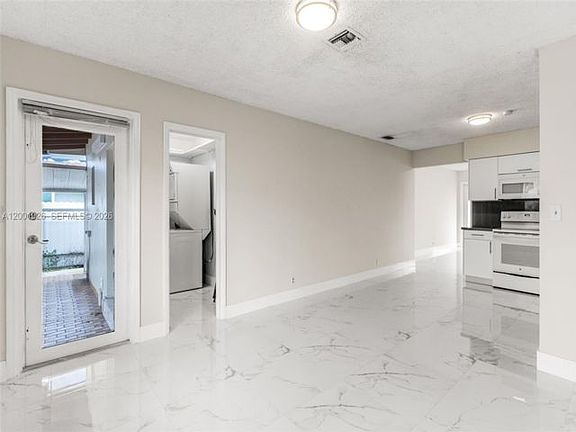 5th image of 310 SW 76th Ct