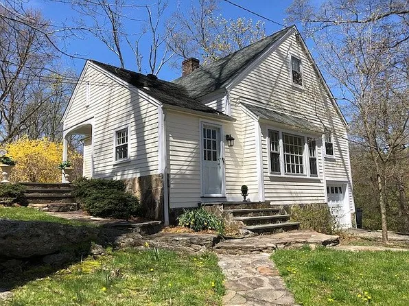 15 Long Lots Rd, Westport, CT 06880