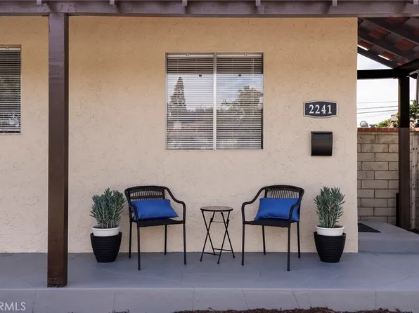 2241 Pine Ave, Long Beach, CA 90806