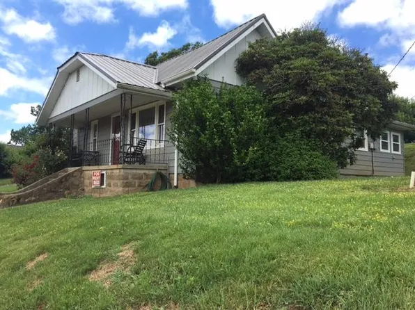 158 Pigeon Ford Rd, Canton, NC 28716