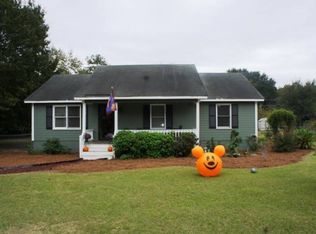 112 Pinehollow Ln, Cheraw, SC 29520