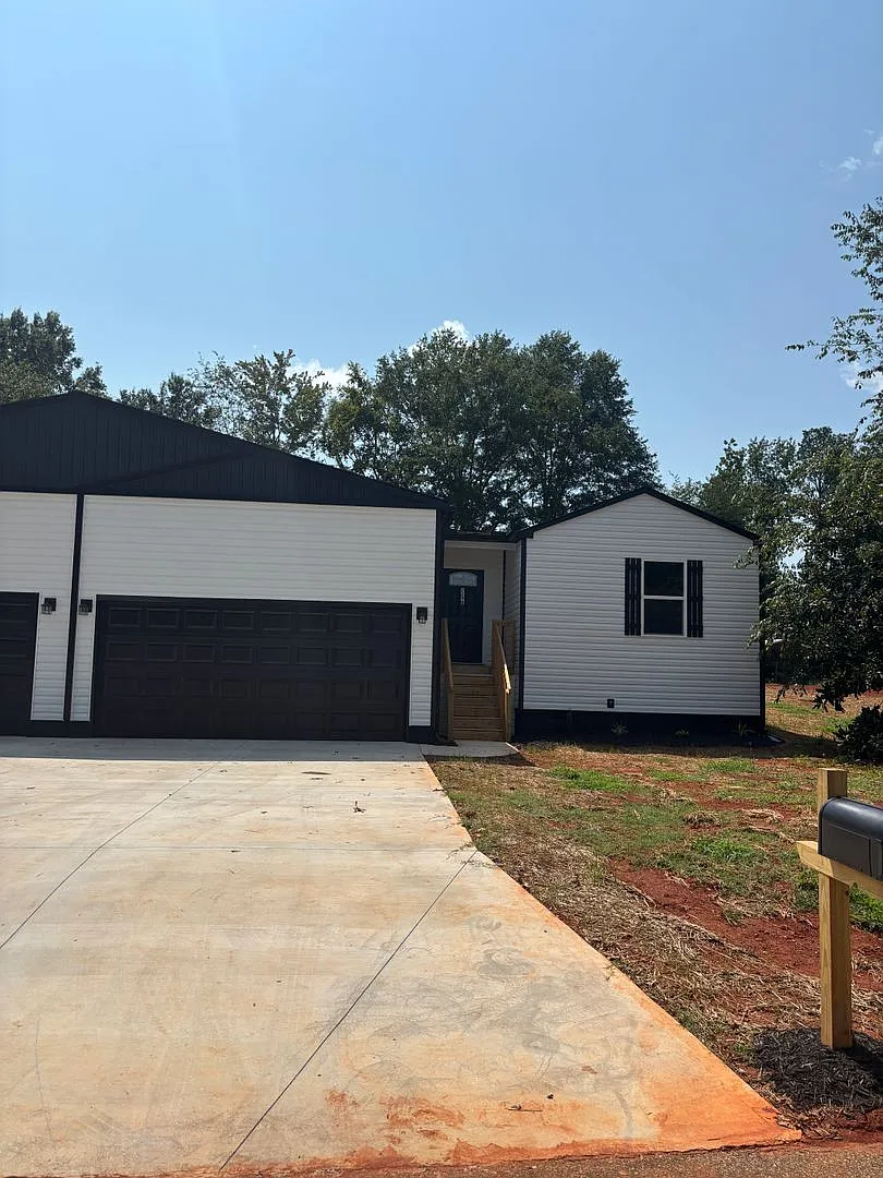 Brand-New Construction | 3 Bedroom, 2 Bath Duplex | Wellford, SC — Photo 3